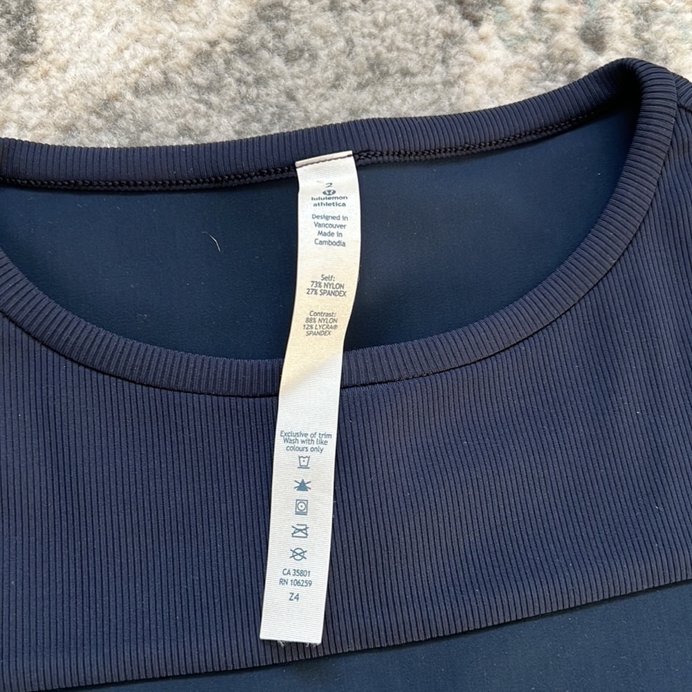 Lululemon Out Of This World Long Sleeve - Picture 4 of 8